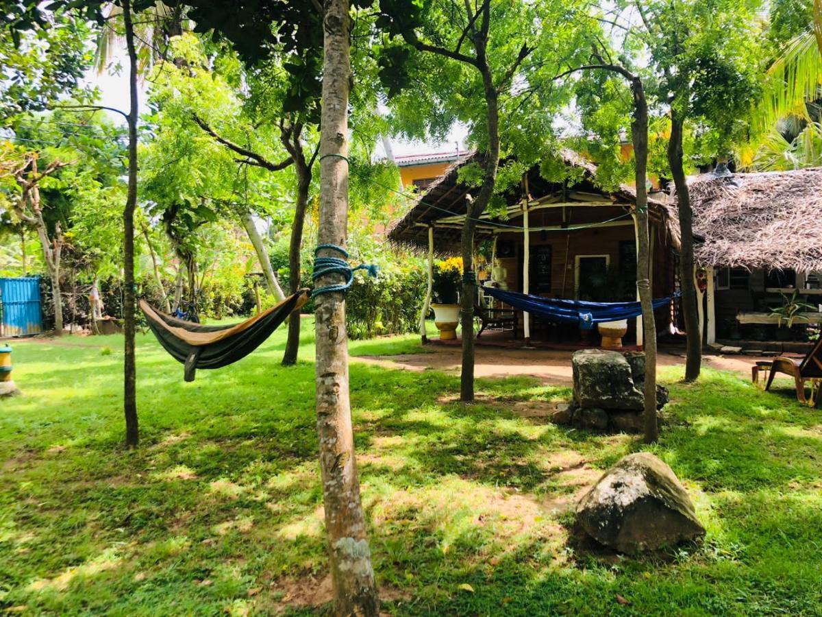 Lake View Cabana Paradise & Villa 탕갈레 외부 사진